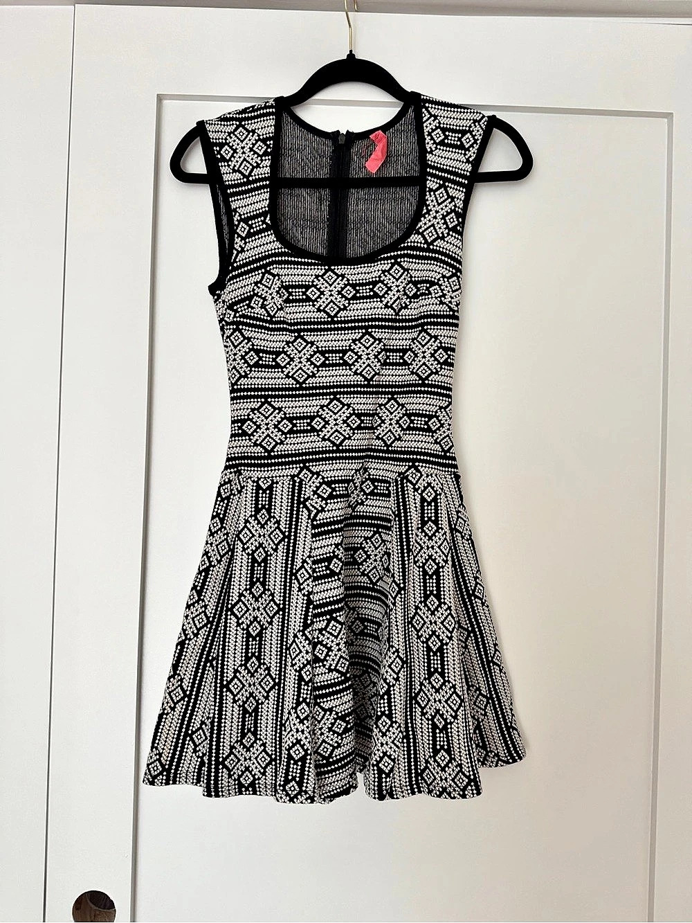 Eight Sixty Black White Fit & Flare Dropped Waist Dress XS